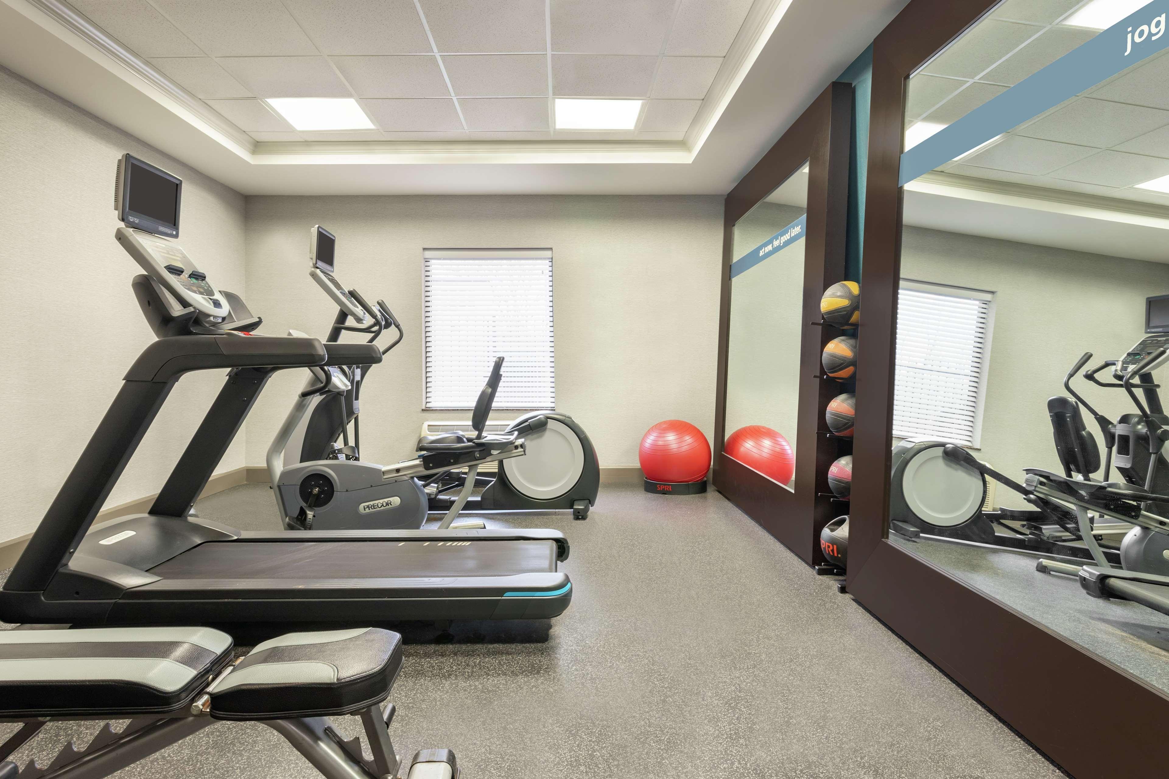 Hampton Inn & Suites Pine Bluff Exteriör bild