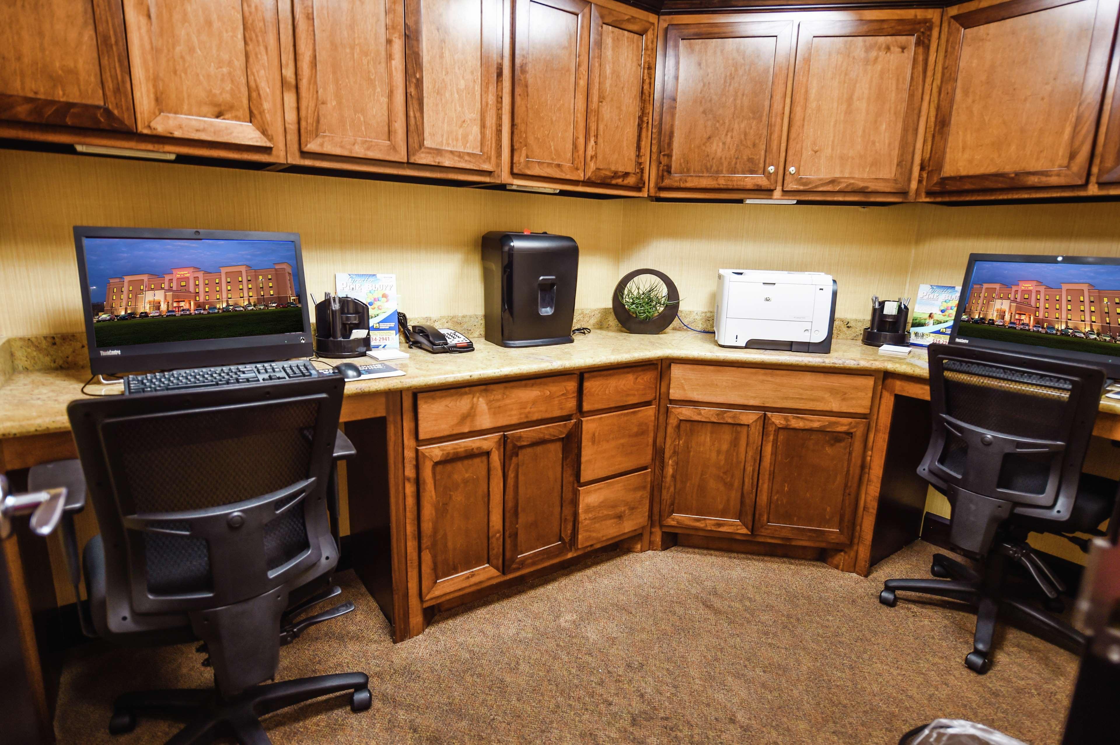Hampton Inn & Suites Pine Bluff Exteriör bild